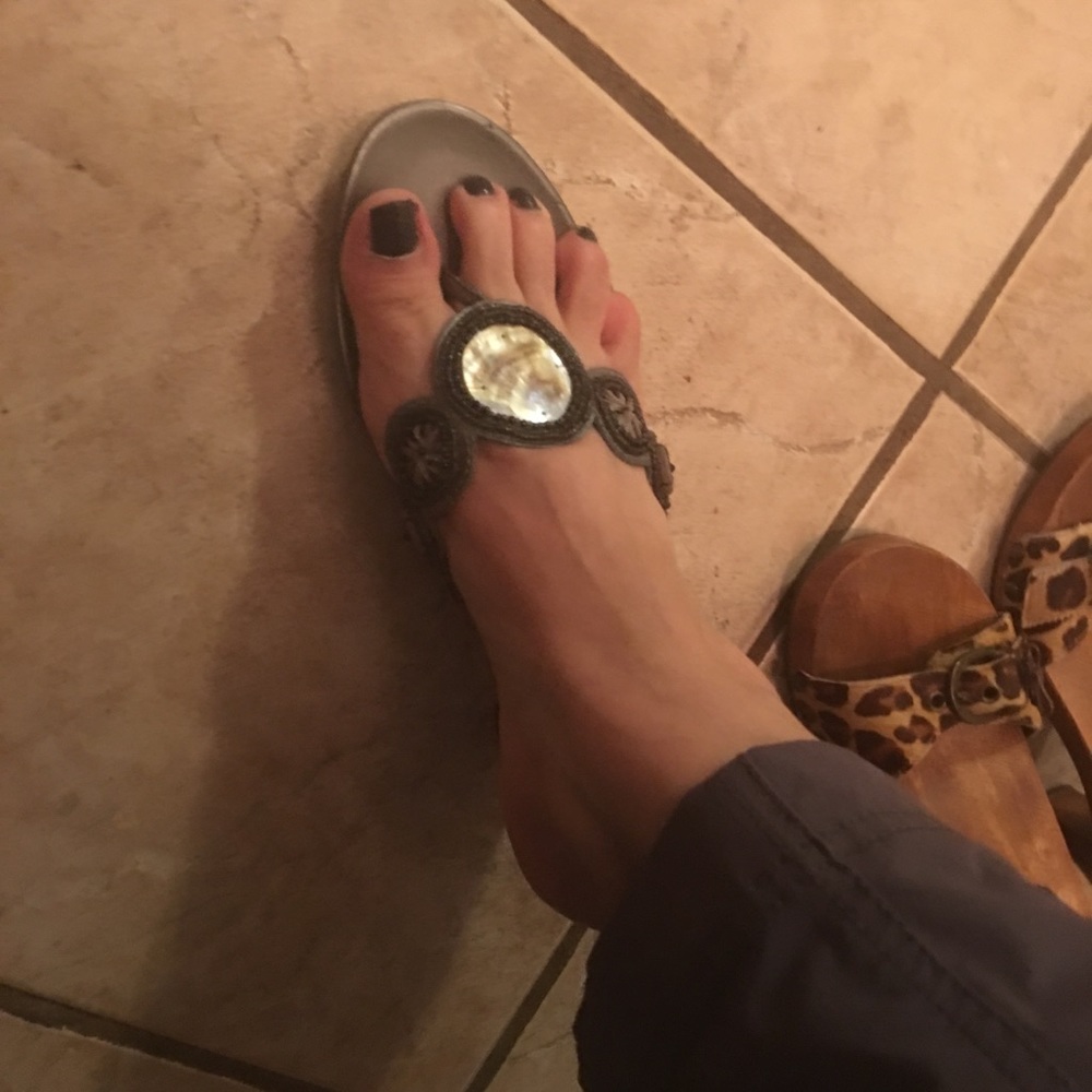 Kenneth Cole reaction sandals